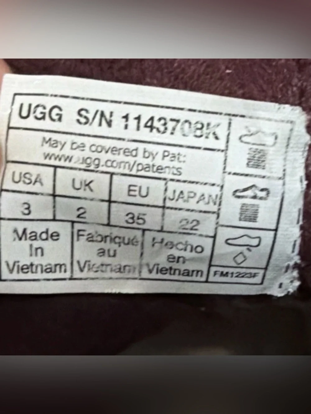 UGG Classic  Burgundy  Sequin Suede Girls  Boots Size US 3